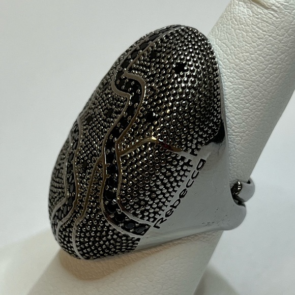 Rebecca of Italy Silver and Black Gold-Plated Bronze Ring w/ Cubic Zirconia - Picture 4 of 16